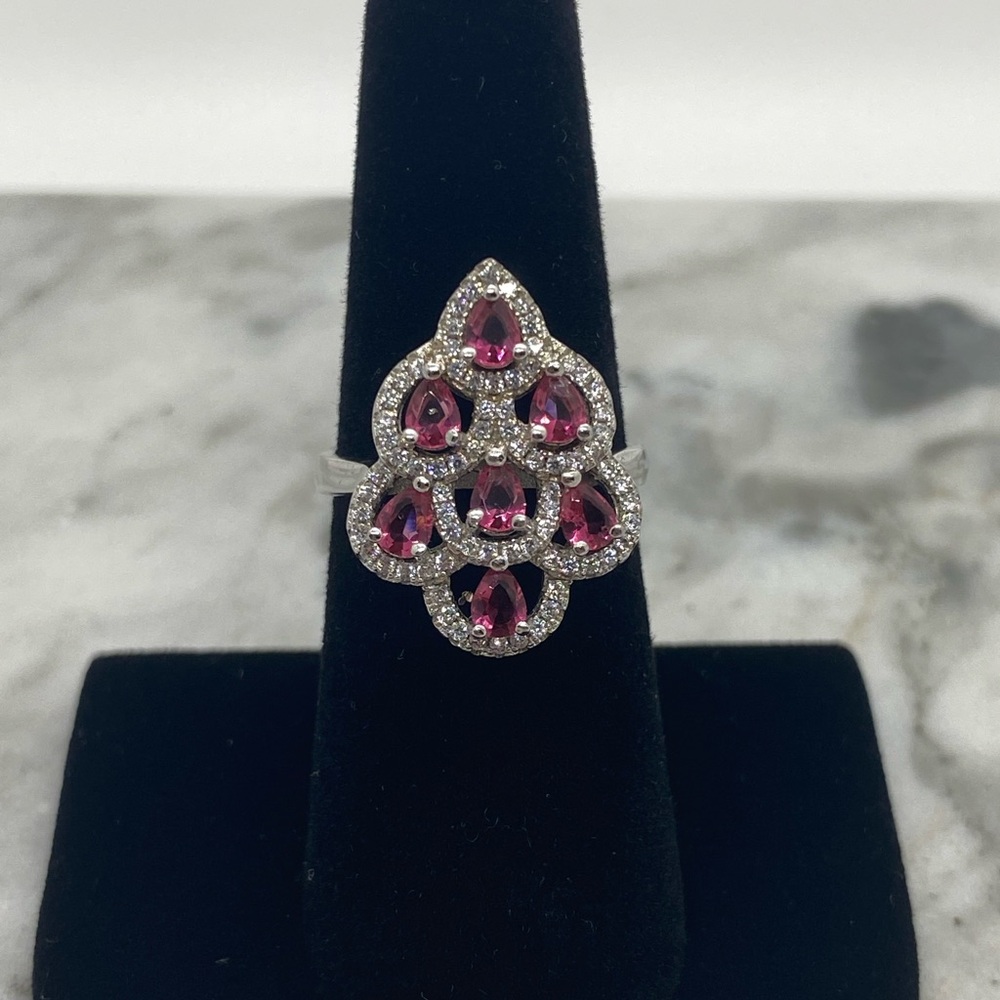 Elegant Silver and Pink Teardrop Ring